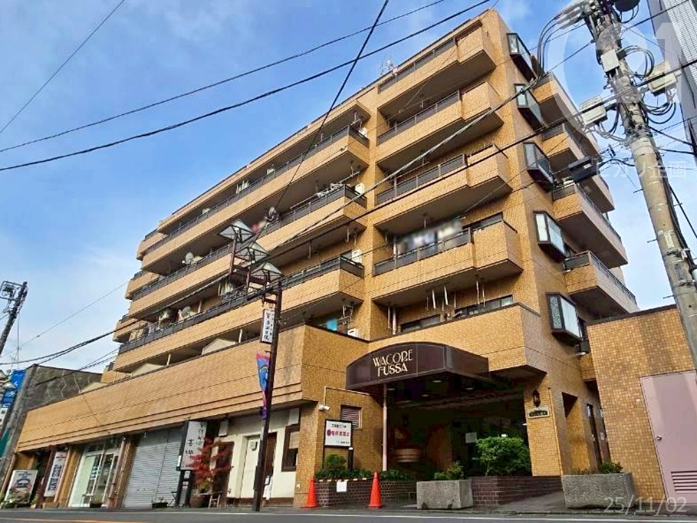 ワコーレ福生 建物外観